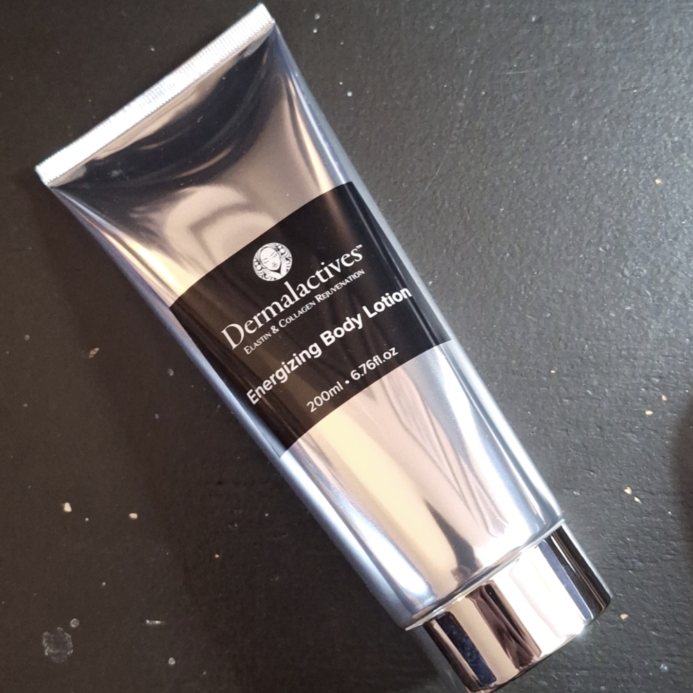 BNIB luxe Body Lotion